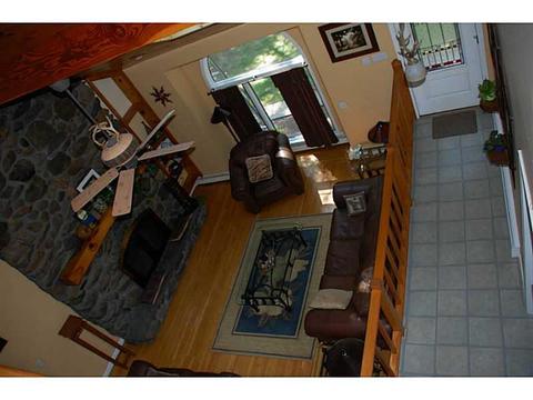 139 Maureen Cir, Mapleville, RI 02839 photo 5