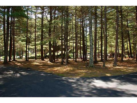 139 Maureen Cir, Mapleville, RI 02839 photo 3