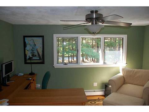 139 Maureen Cir, Mapleville, RI 02839 photo 11