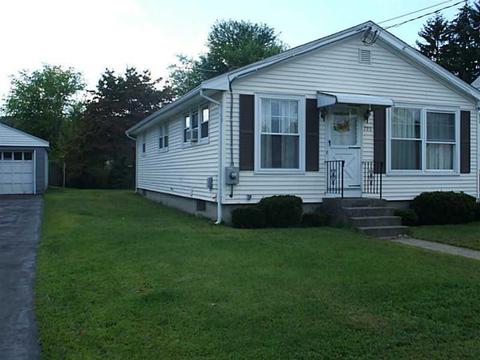 793 Manville Rd, Woonsocket, RI 02895 photo 3