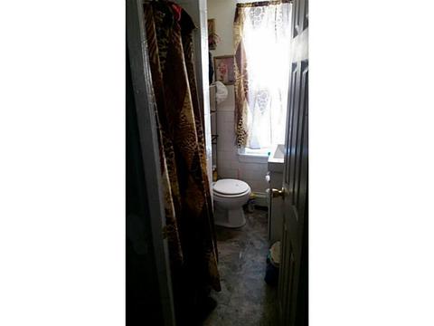 22 Dean St, Woonsocket, RI 02895 photo 8