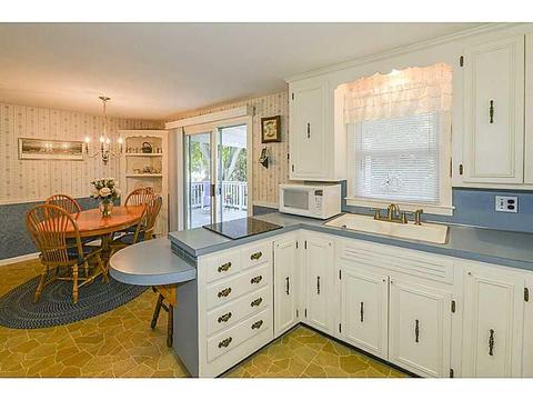 46 Baldwin Rd, Warwick, RI 02886 photo 11