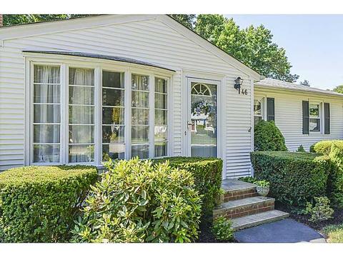 46 Baldwin Rd, Warwick, RI 02886 photo 3