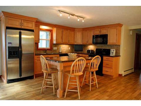 268 Lucille St, Woonsocket, RI 02895 photo 4