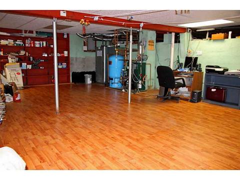 268 Lucille St, Woonsocket, RI 02895 photo 11