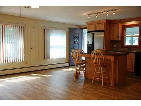 268 Lucille St, Woonsocket, RI 02895 photo 3