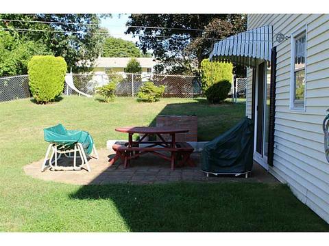 63 Star Ave, Woonsocket, RI 02895 photo 4