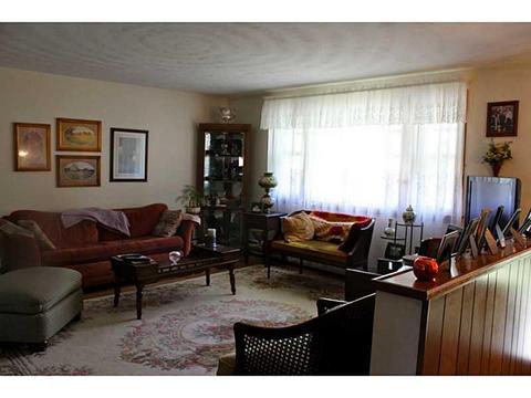 63 Star Ave, Woonsocket, RI 02895 photo 8