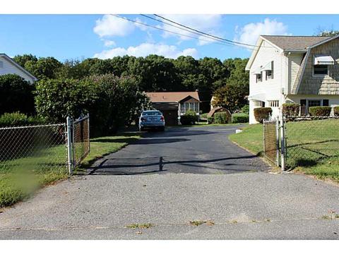 63 Star Ave, Woonsocket, RI 02895 photo 2
