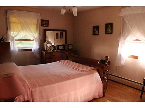 63 Star Ave, Woonsocket, RI 02895 photo 17
