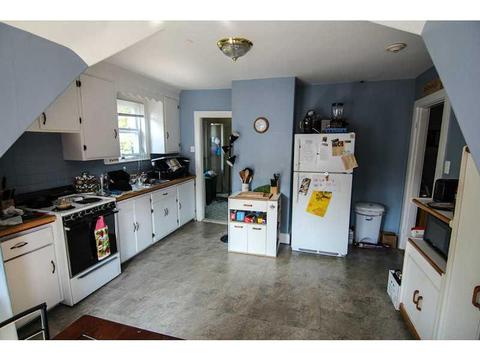 294 Harris Ave, Woonsocket, RI 02895 photo 5