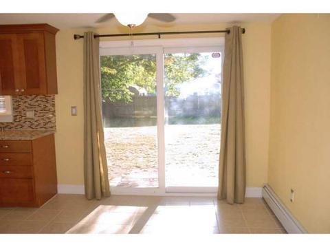 105 White Ave, Warwick, RI 02886 photo 8