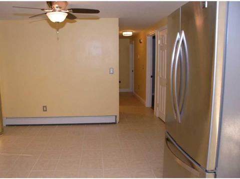 105 White Ave, Warwick, RI 02886 photo 9