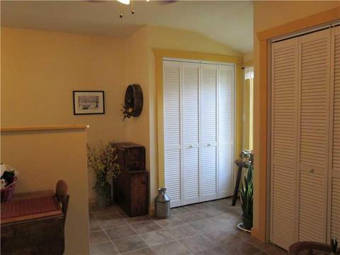160 Everleth Ave, Warwick, RI 02888 photo 12