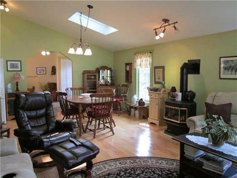 160 Everleth Ave, Warwick, RI 02888 photo 15