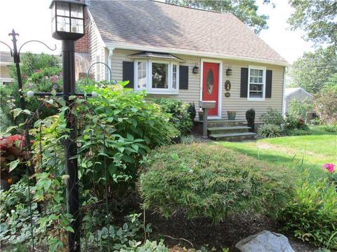 160 Everleth Ave, Warwick, RI 02888 photo 6