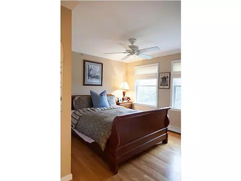 7 Lambert Ln, Warren, RI 02885 photo 7