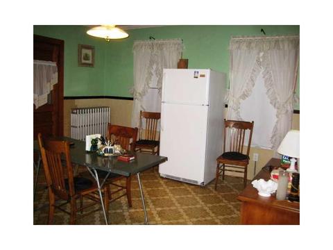 248 Orchard St, Woonsocket, RI 02895 photo 9