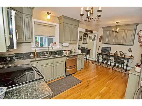 62 Corrie Ln, Mapleville, RI 02839 photo 5