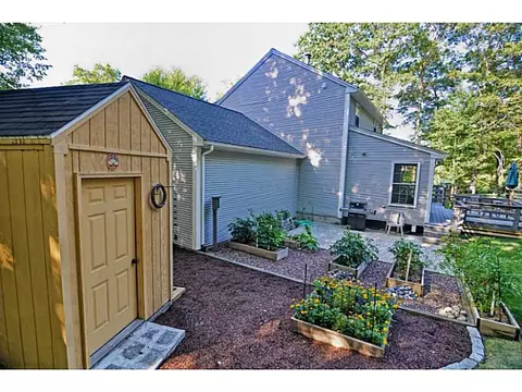 62 Corrie Ln, Mapleville, RI 02839 photo 23