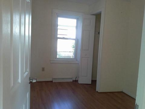 18 Holt St, Warwick, RI 02889 photo 3