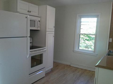 18 Holt St, Warwick, RI 02889 photo 7