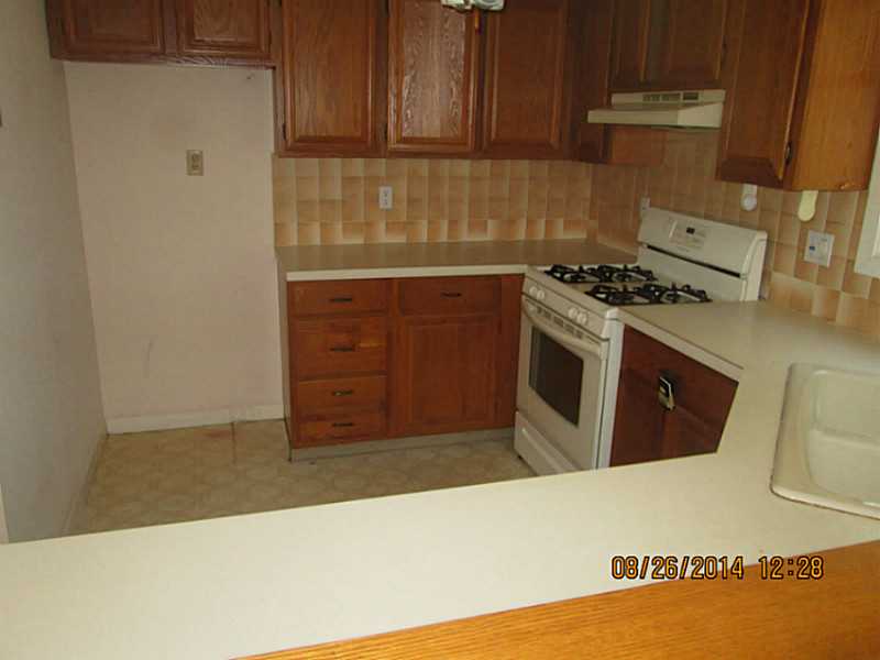 305 Scituate Ave, Cranston, RI 02921 photo 6