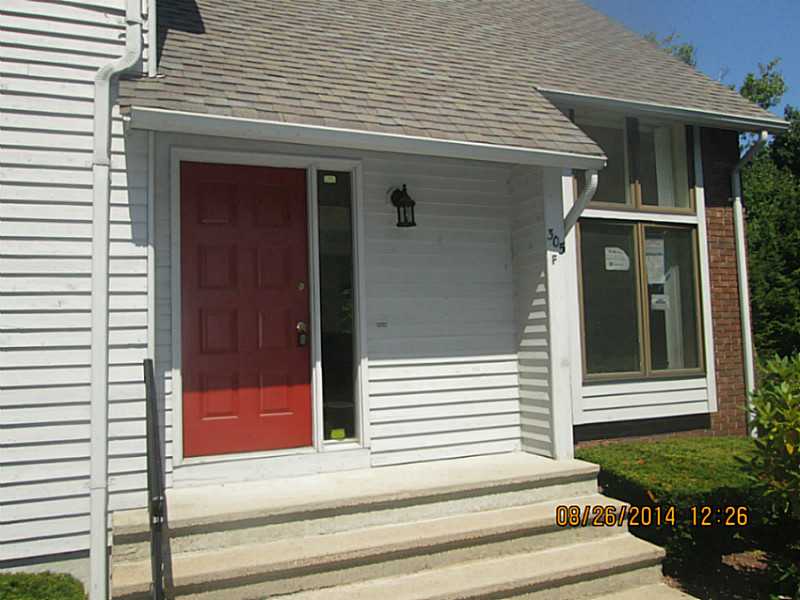 305 Scituate Ave, Cranston, RI 02921 photo 2