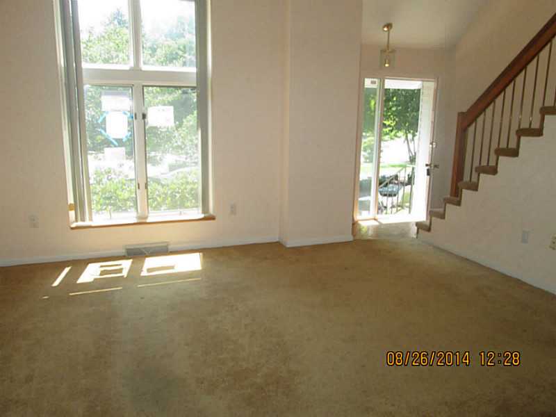 305 Scituate Ave, Cranston, RI 02921 photo 3