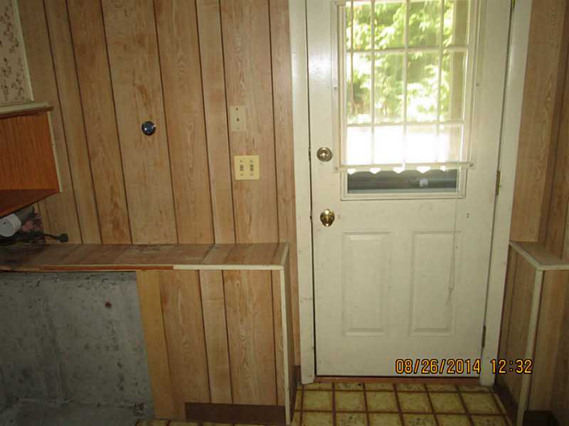 305 Scituate Ave, Cranston, RI 02921 photo 15