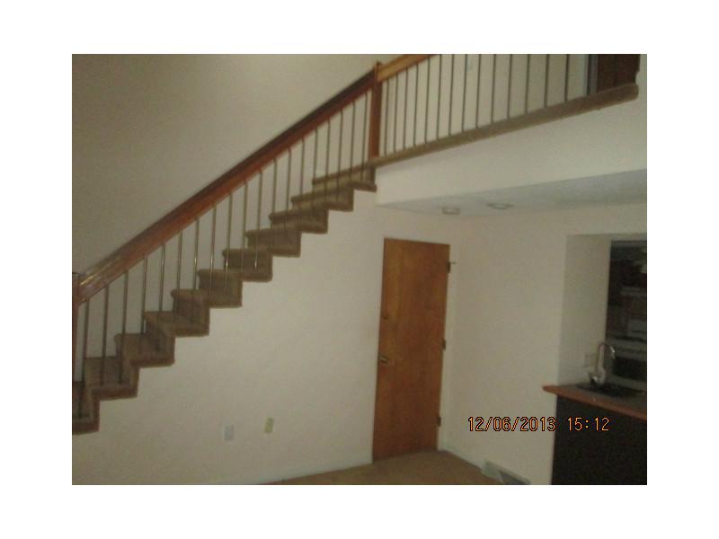 305 Scituate Ave, Cranston, RI 02921 photo 9