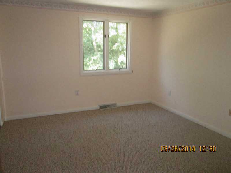 305 Scituate Ave, Cranston, RI 02921 photo 11