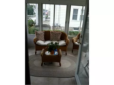 69 Knight St, Woonsocket, RI 02895 photo 7