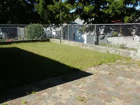 986 Cass Ave, Woonsocket, RI 02895 photo 11