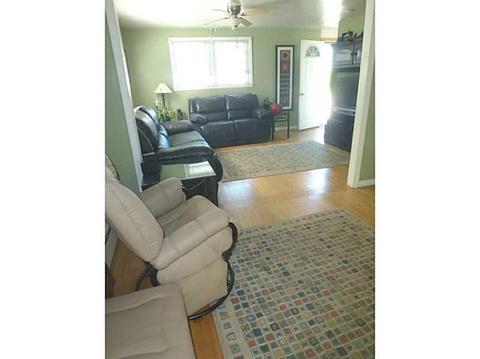 88 Madeleine Ave, Woonsocket, RI 02895 photo 7