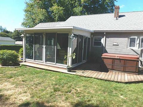 88 Madeleine Ave, Woonsocket, RI 02895 photo 17