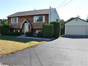 27 Spencer Dr, Westerly, RI 02891 photo 2
