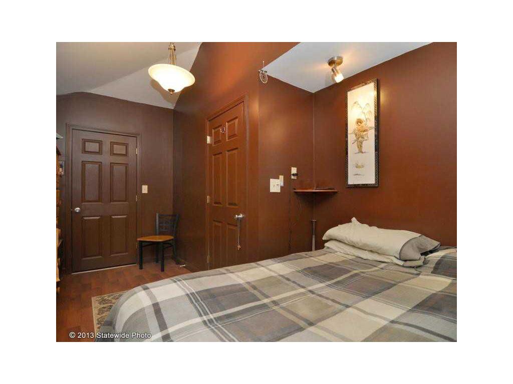 6 Huron St, Warwick, RI 02889 photo 3