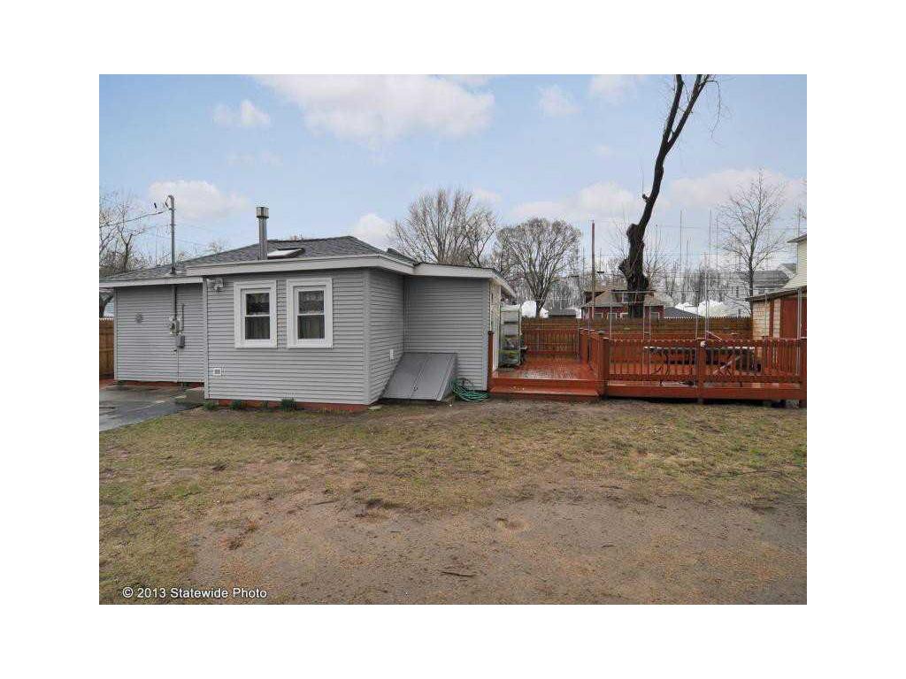 6 Huron St, Warwick, RI 02889 photo 9
