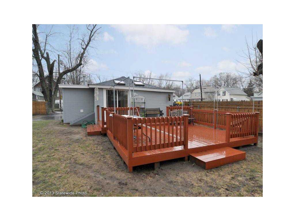 6 Huron St, Warwick, RI 02889 photo 8