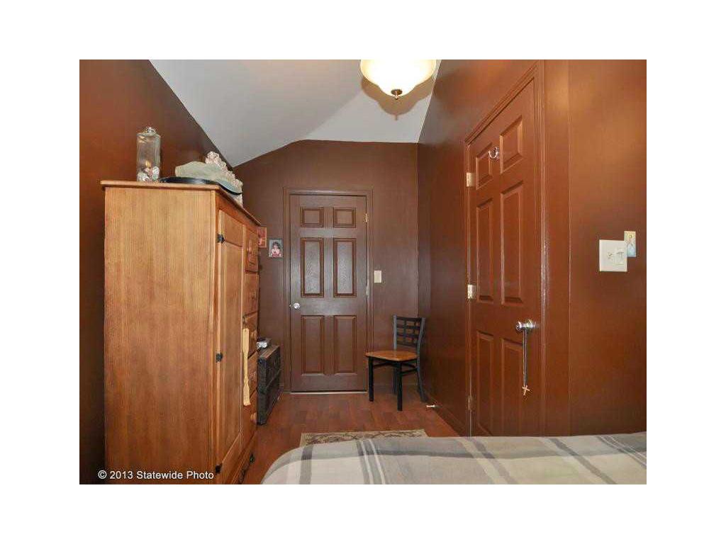 6 Huron St, Warwick, RI 02889 photo 5