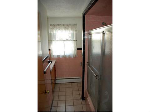 108 Angell St, Woonsocket, RI 02895 photo 12