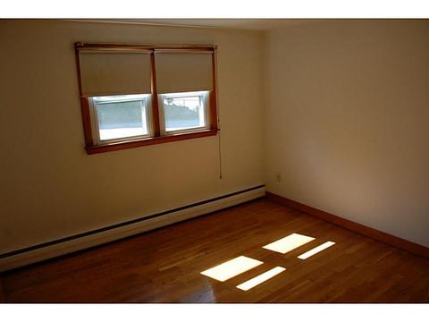 108 Angell St, Woonsocket, RI 02895 photo 10