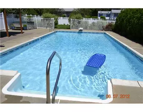 12 Lighthouse Ln, Warwick, RI 02889 photo 11