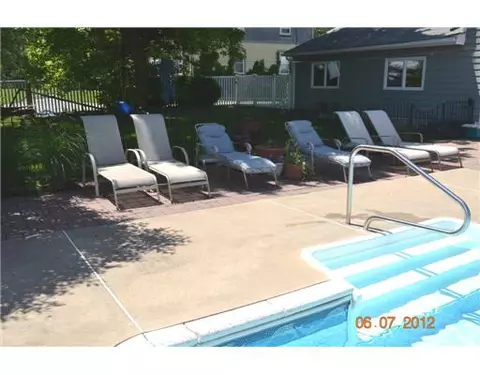 12 Lighthouse Ln, Warwick, RI 02889 photo 14
