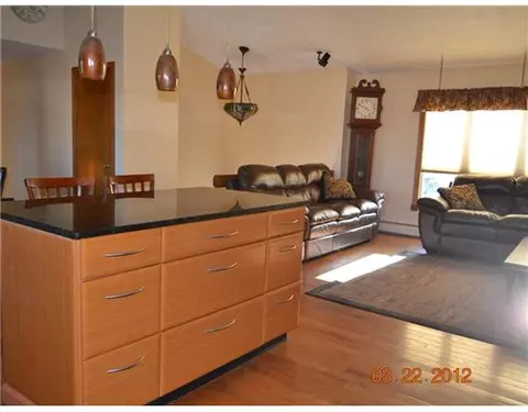 12 Lighthouse Ln, Warwick, RI 02889 photo 3
