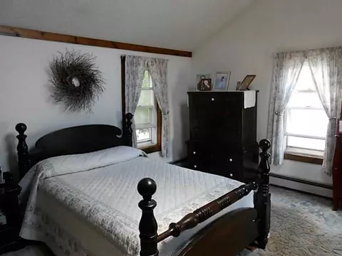 27 Tower St, Westerly, RI 02891 photo 6