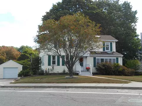 27 Tower St, Westerly, RI 02891 photo 1