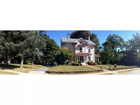 219 Prospect St, Woonsocket, RI 02895 photo 1