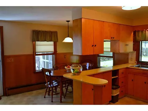 37 Buttonwoods Ave, Warwick, RI 02886 photo 10